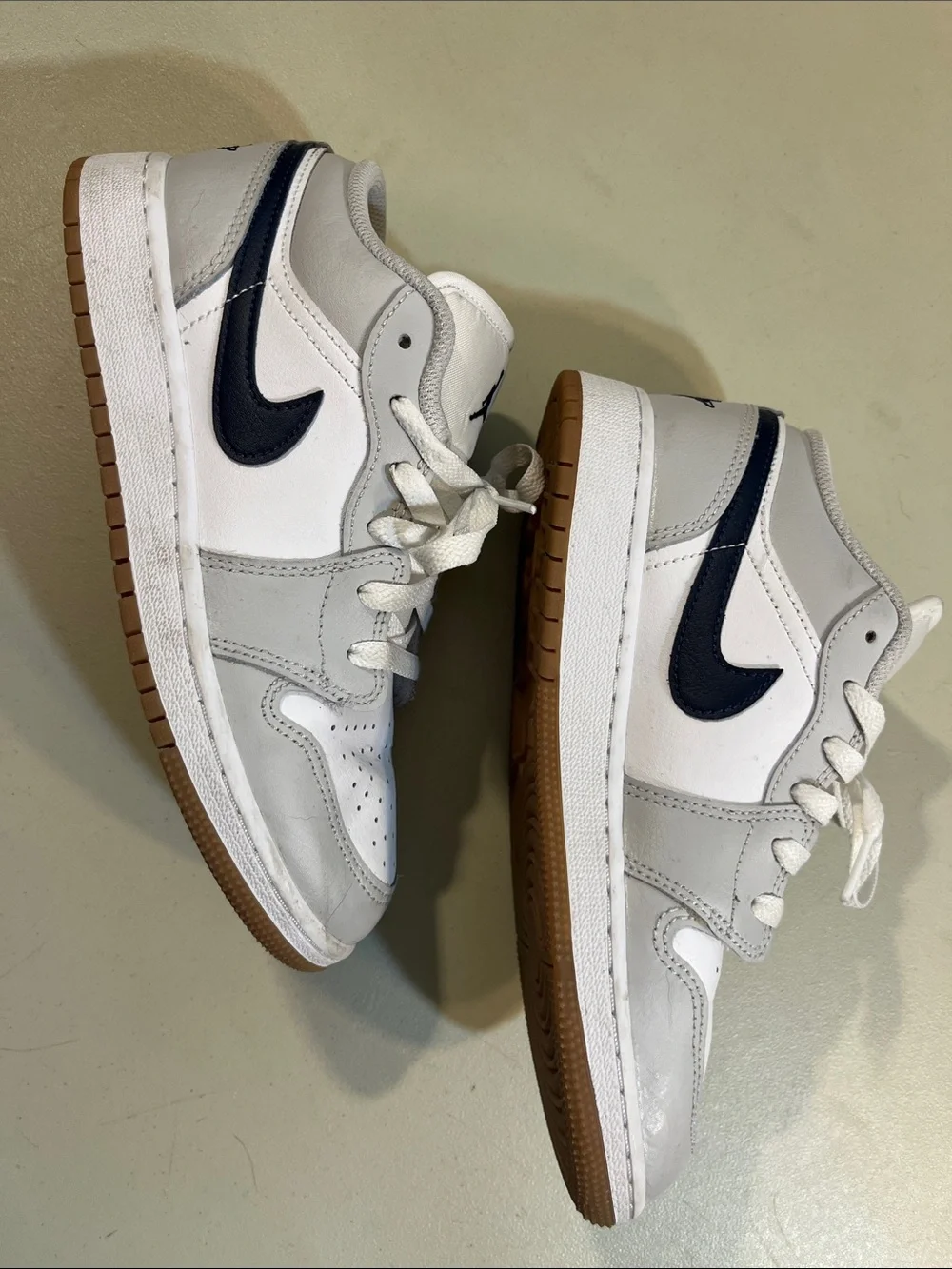 Nike Kids' White and Light Gray Low-Top Sneakers with Navy Logo